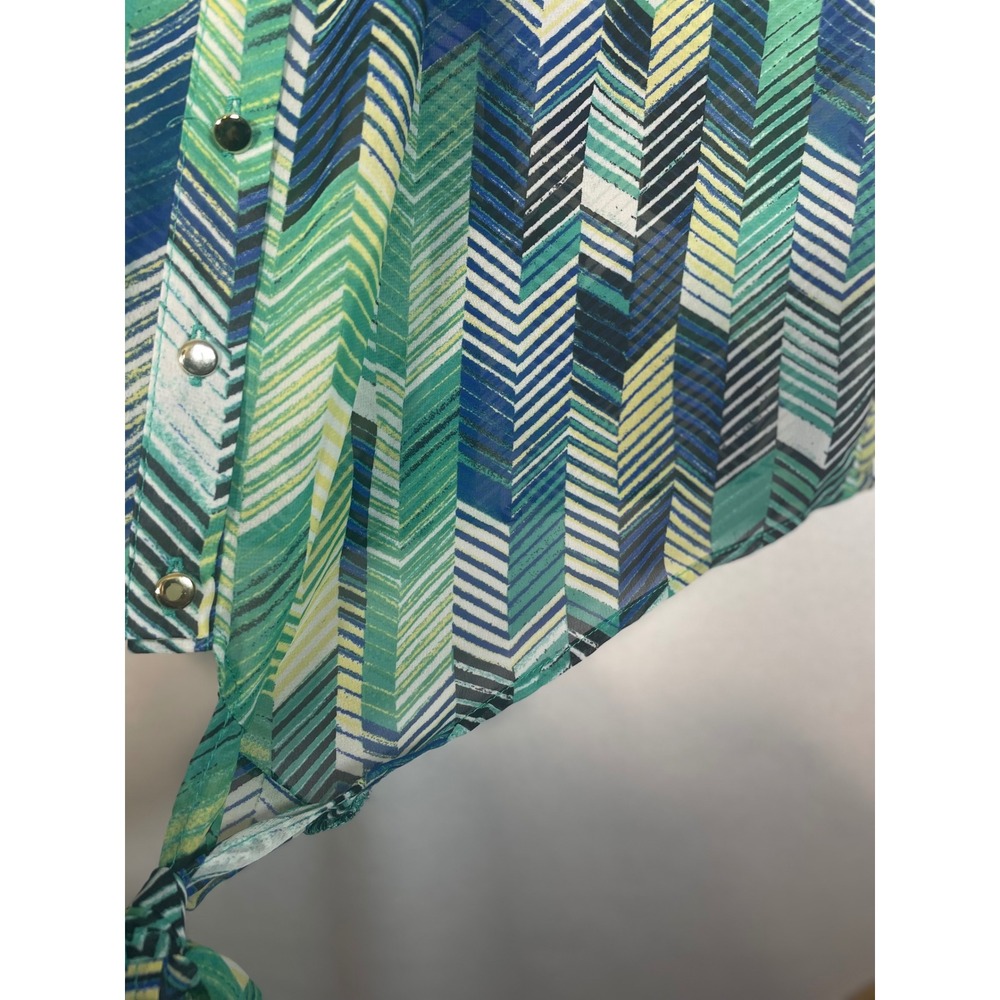 Halo Women's M Medium Chevron Print Tie Front‎ Button Down Top Green Blue - Picture 4 of 8
